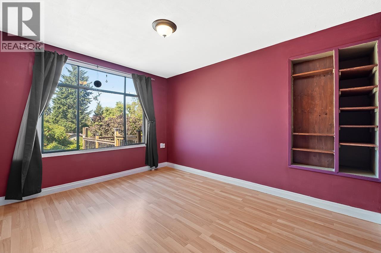Photo 18 of 1027 Nanaimo Street, New Westminster BC
