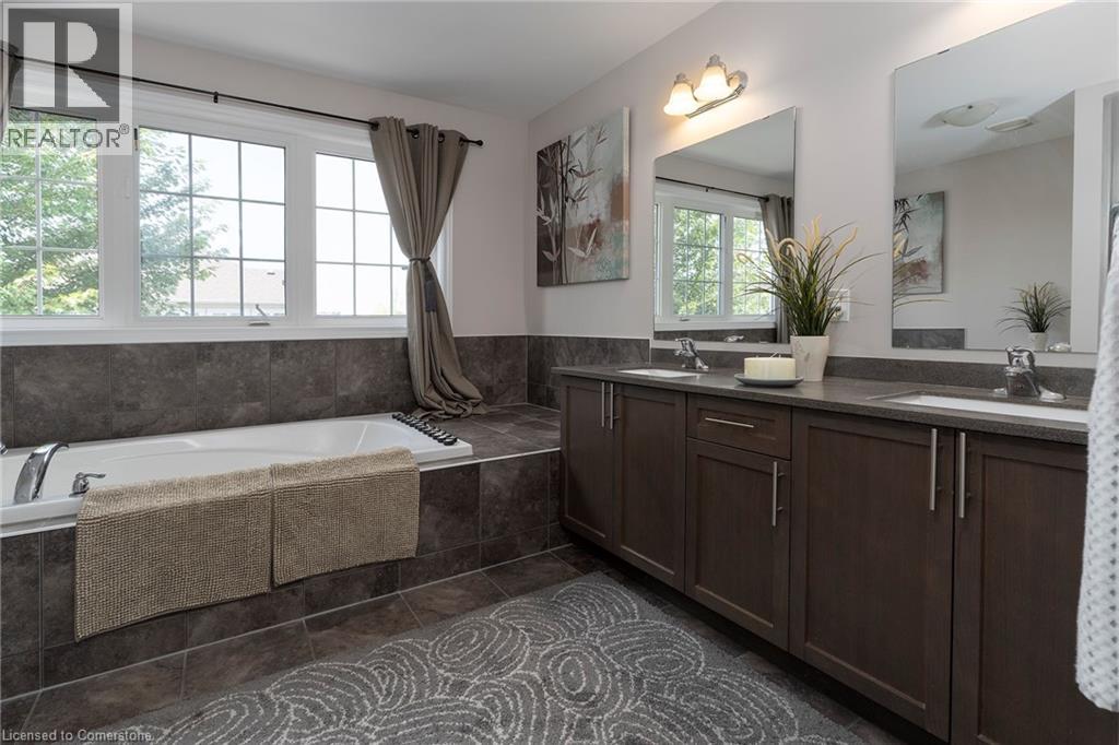Photo 14 of 6325 St Michael Avenue, Niagara Falls ON