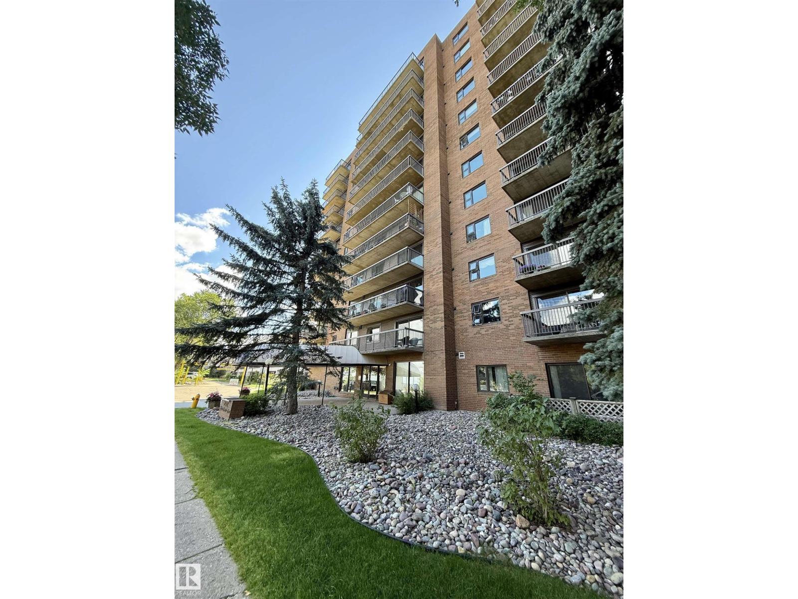 Photo 31 of 503 10545 Saskatchewan Dr Nw, Edmonton AB