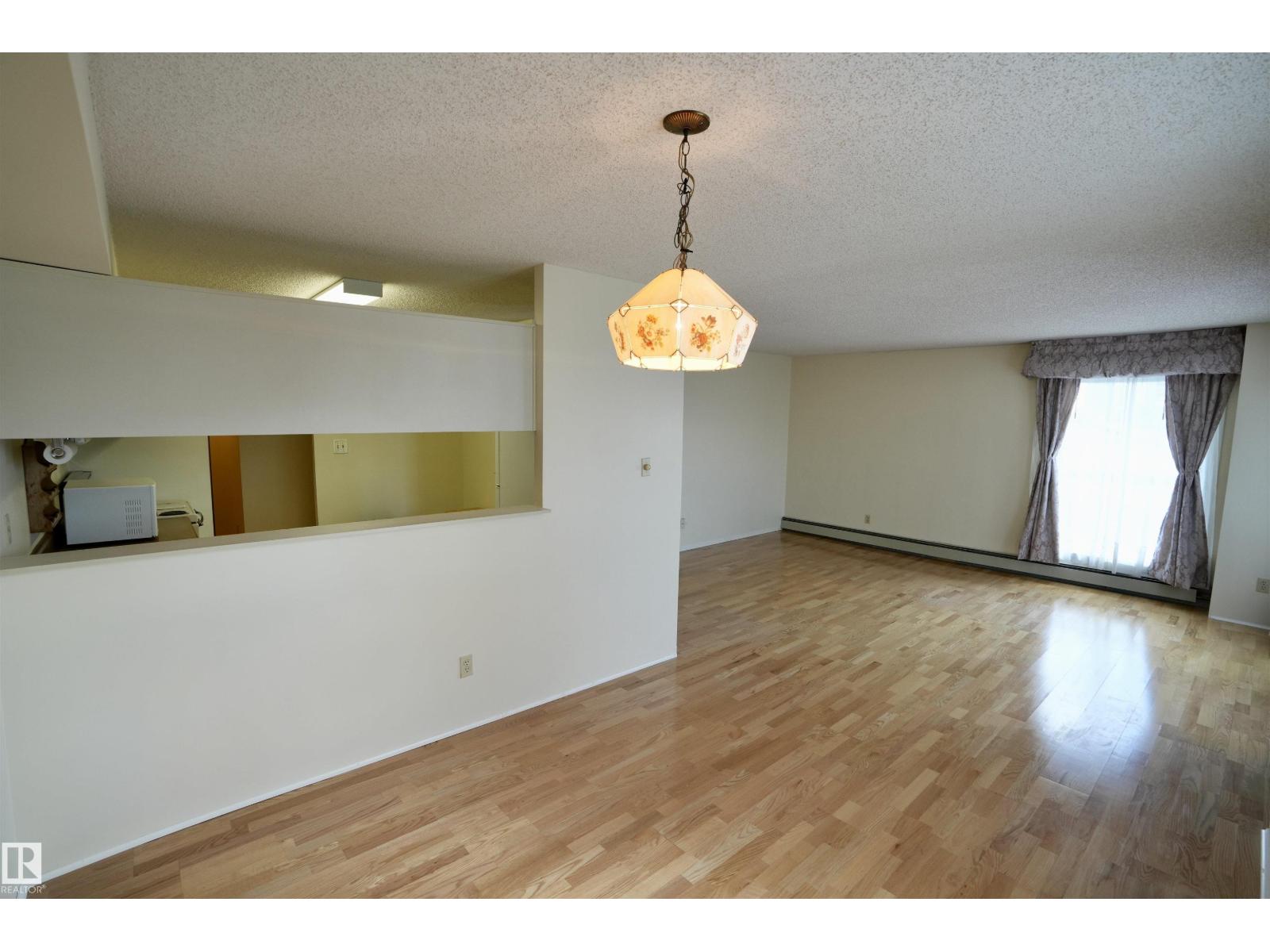 Photo 21 of 503 10545 Saskatchewan Dr Nw, Edmonton AB