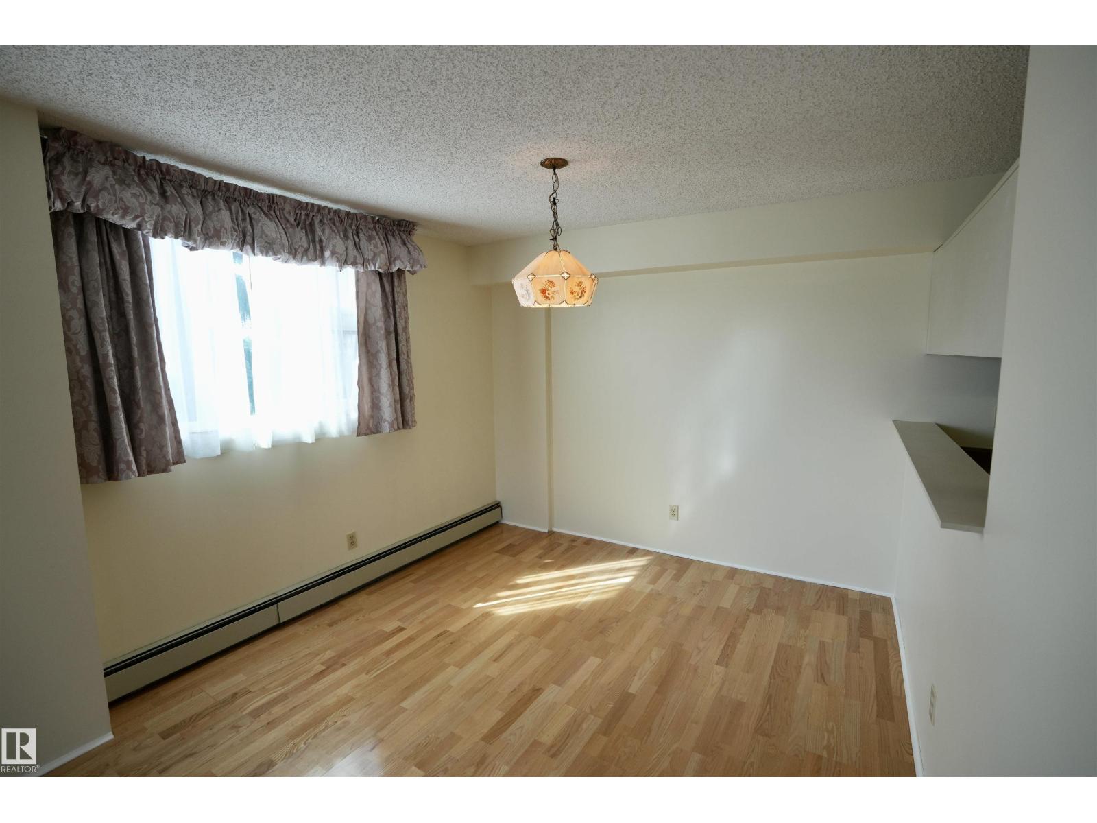 Photo 35 of 503 10545 Saskatchewan Dr Nw, Edmonton AB