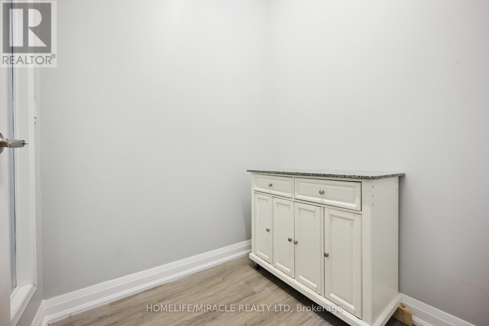 Photo 6 of 8 8888 Keele Street, Vaughan ON