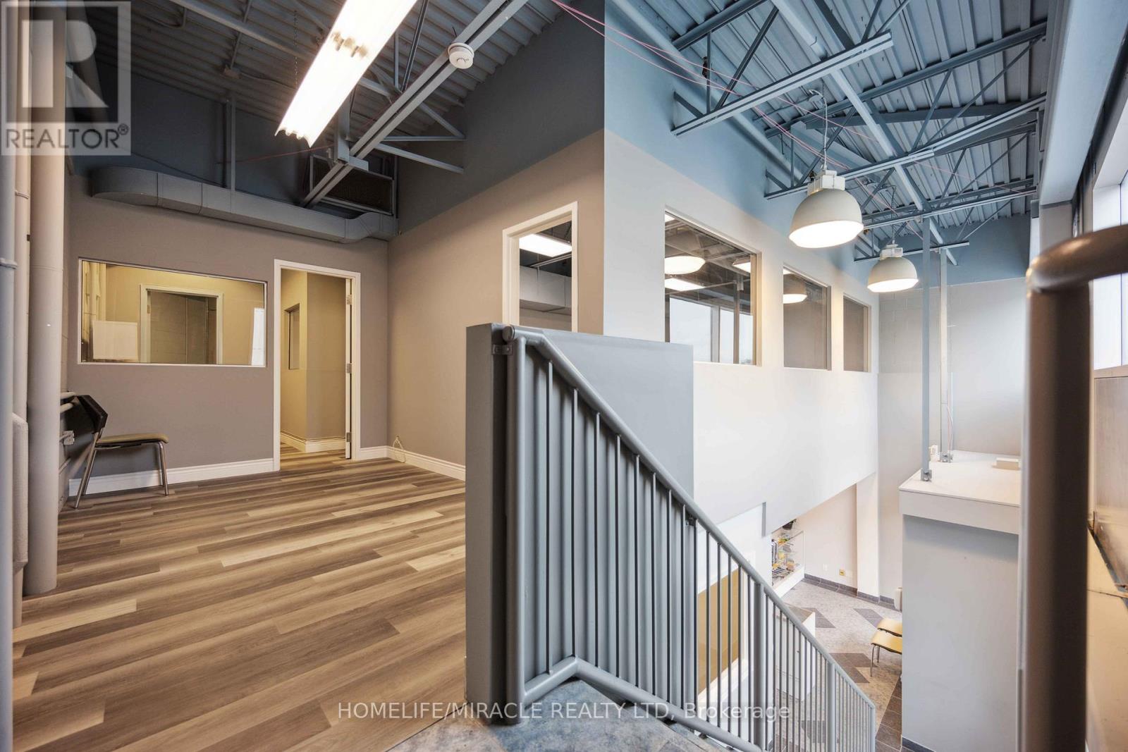 Photo 17 of 8 8888 Keele Street, Vaughan ON