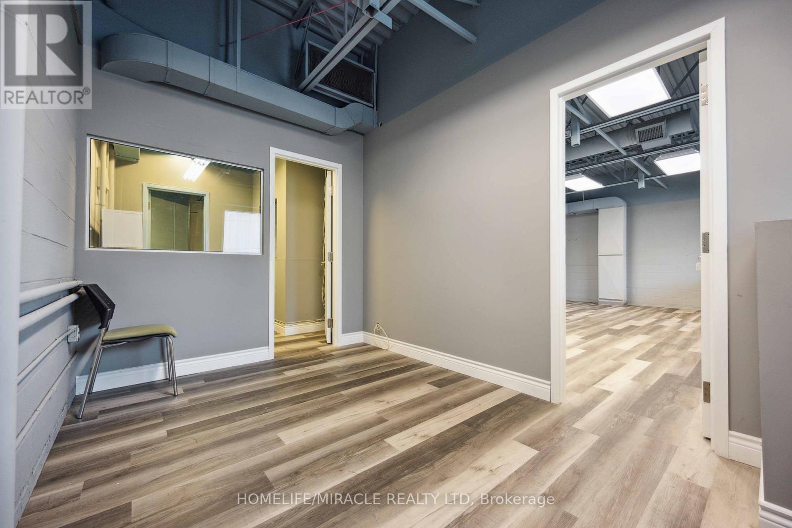 Photo 8 of 8 8888 Keele Street, Vaughan ON