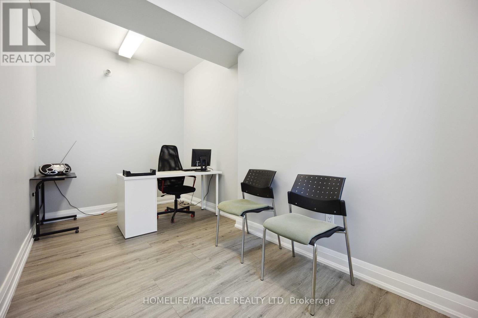 Photo 4 of 8 8888 Keele Street, Vaughan ON