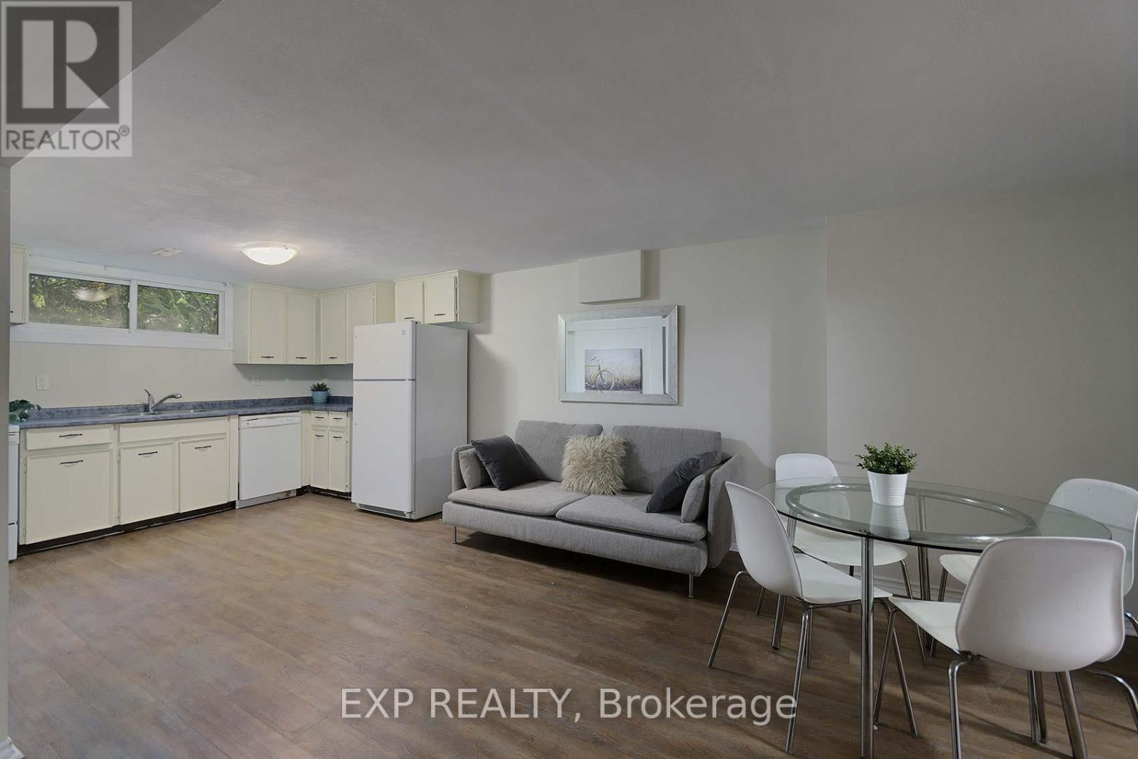 Photo 7 of 260 Cook Street, Barrie ON