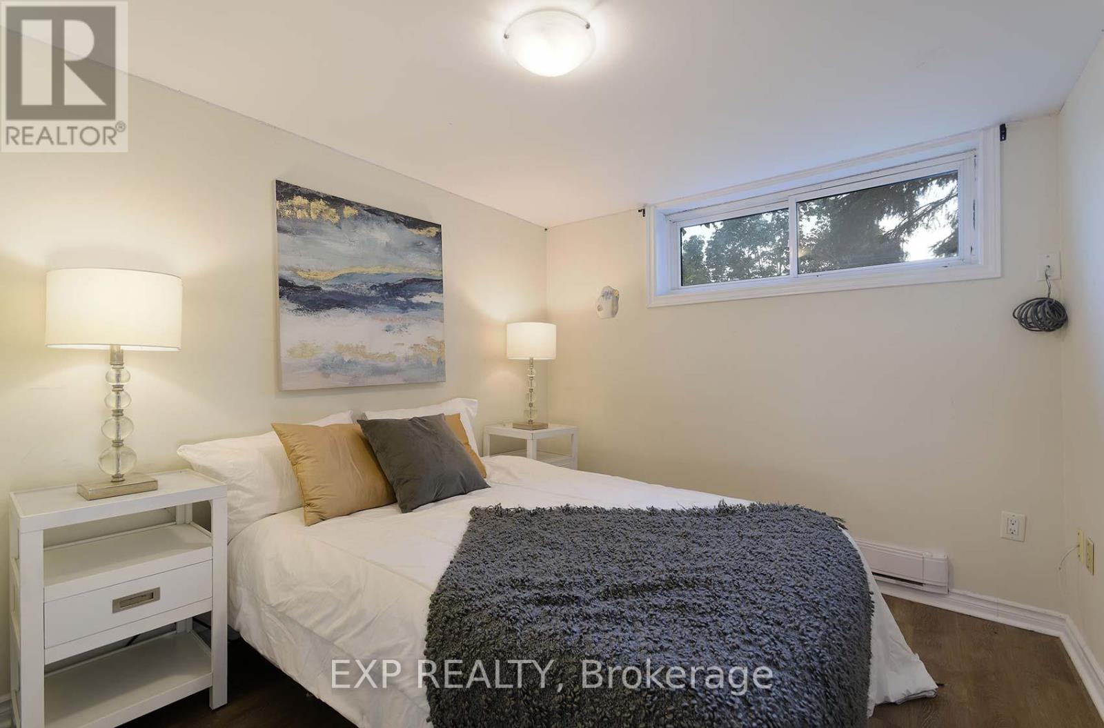 Photo 19 of 260 Cook Street, Barrie ON