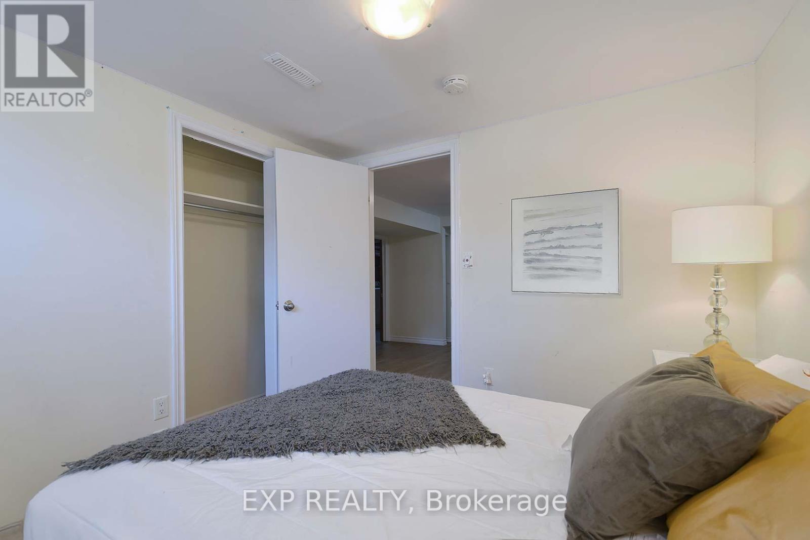 Photo 3 of 260 Cook Street, Barrie ON