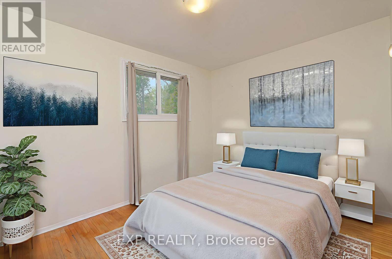 Photo 8 of 260 Cook Street, Barrie ON