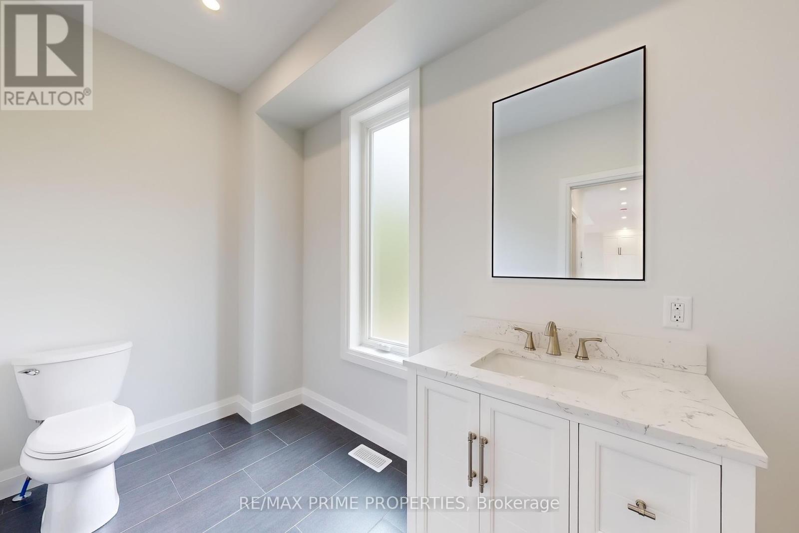 Photo 14 of 118 Valerie Crescent, Wasaga Beach ON