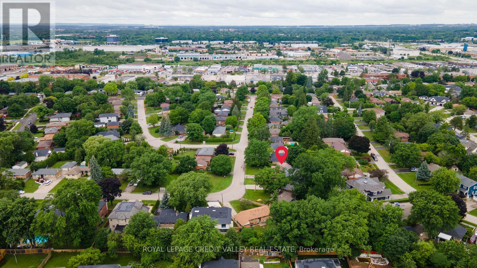 Photo 1 of 535 Taplow Crescent, Oakville ON