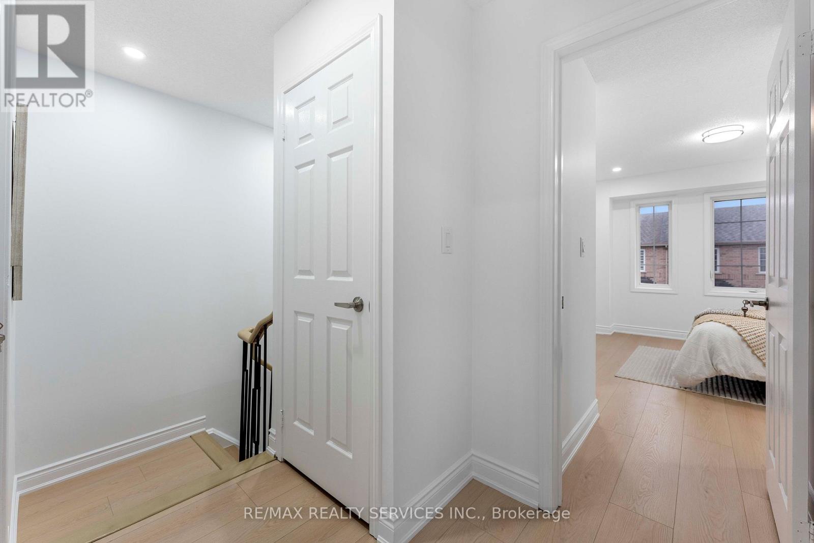 Photo 33 of 28 80 Acorn Place, Mississauga ON