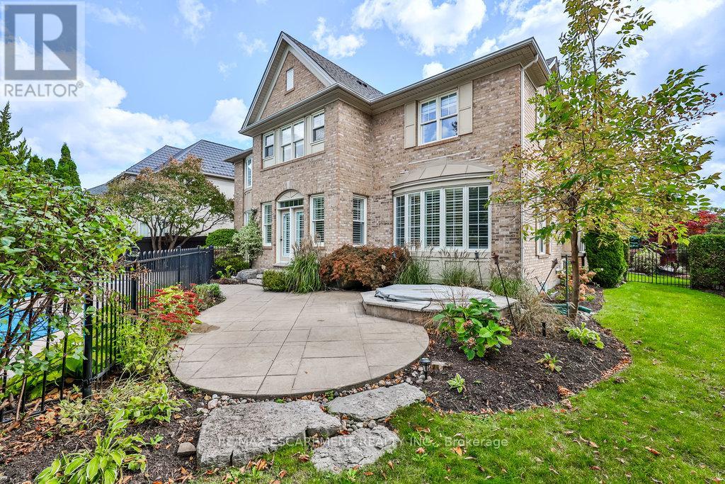 Photo 30 of 597 Hancock Way, Mississauga ON