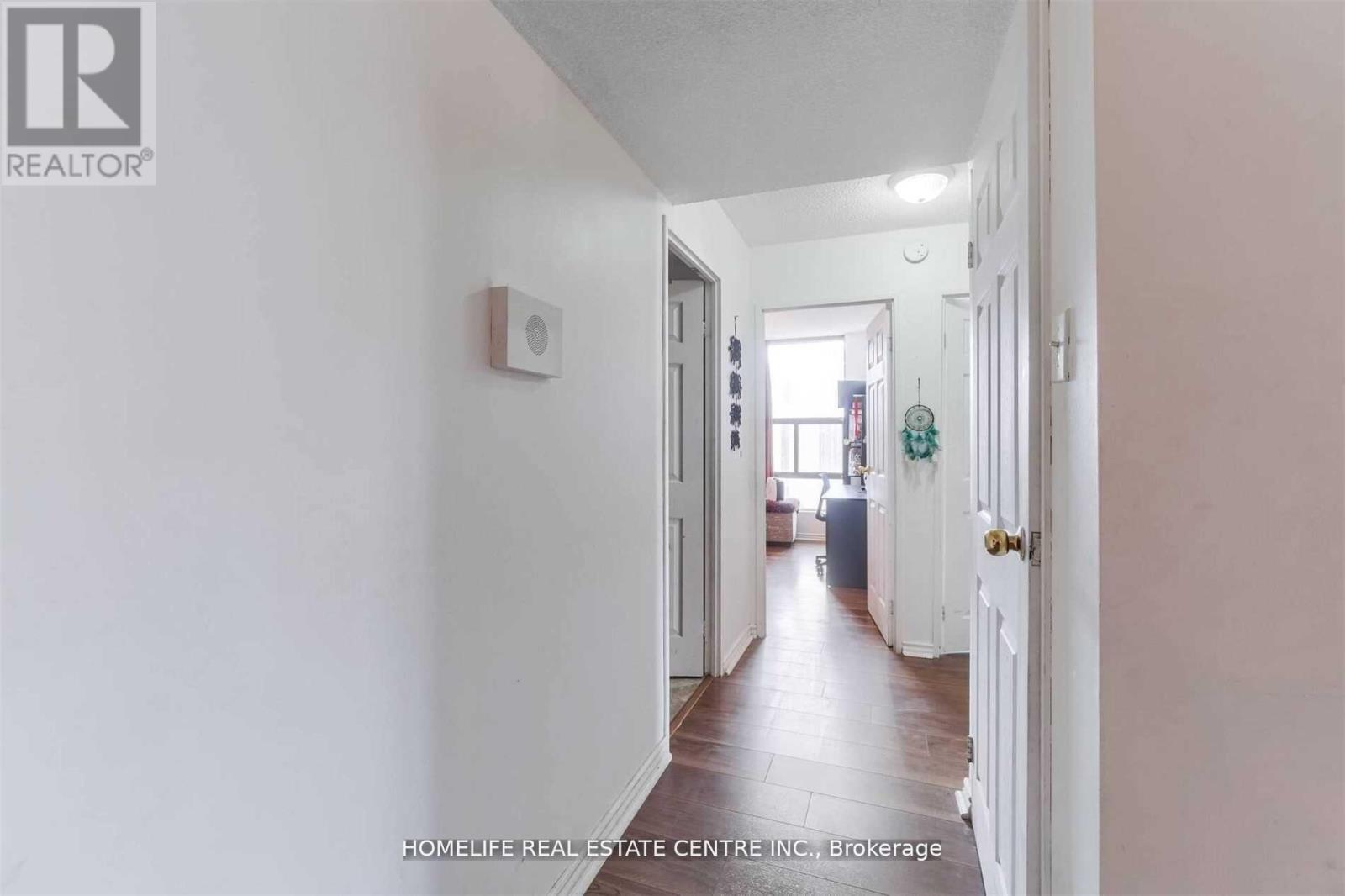 Photo 20 of 1210 21 Knightsbridge Road, Brampton ON