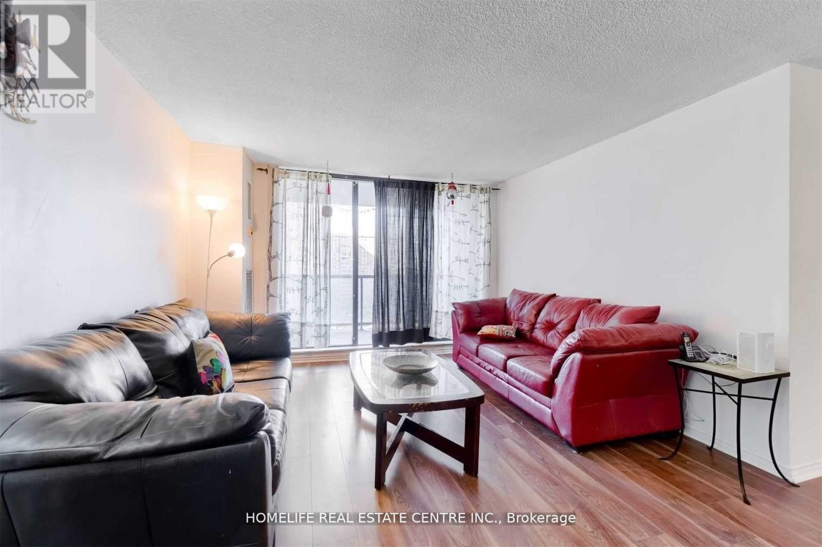 Photo 19 of 1210 21 Knightsbridge Road, Brampton ON