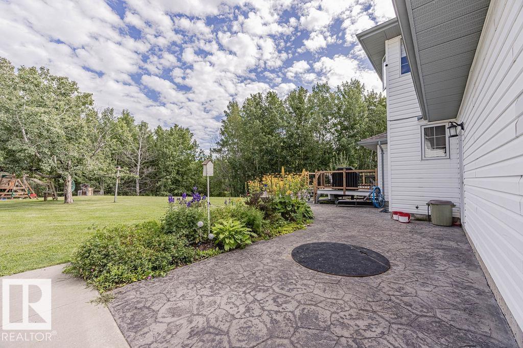 Photo 15 of 18 54106 Rge Road 275, Rural Parkland County AB