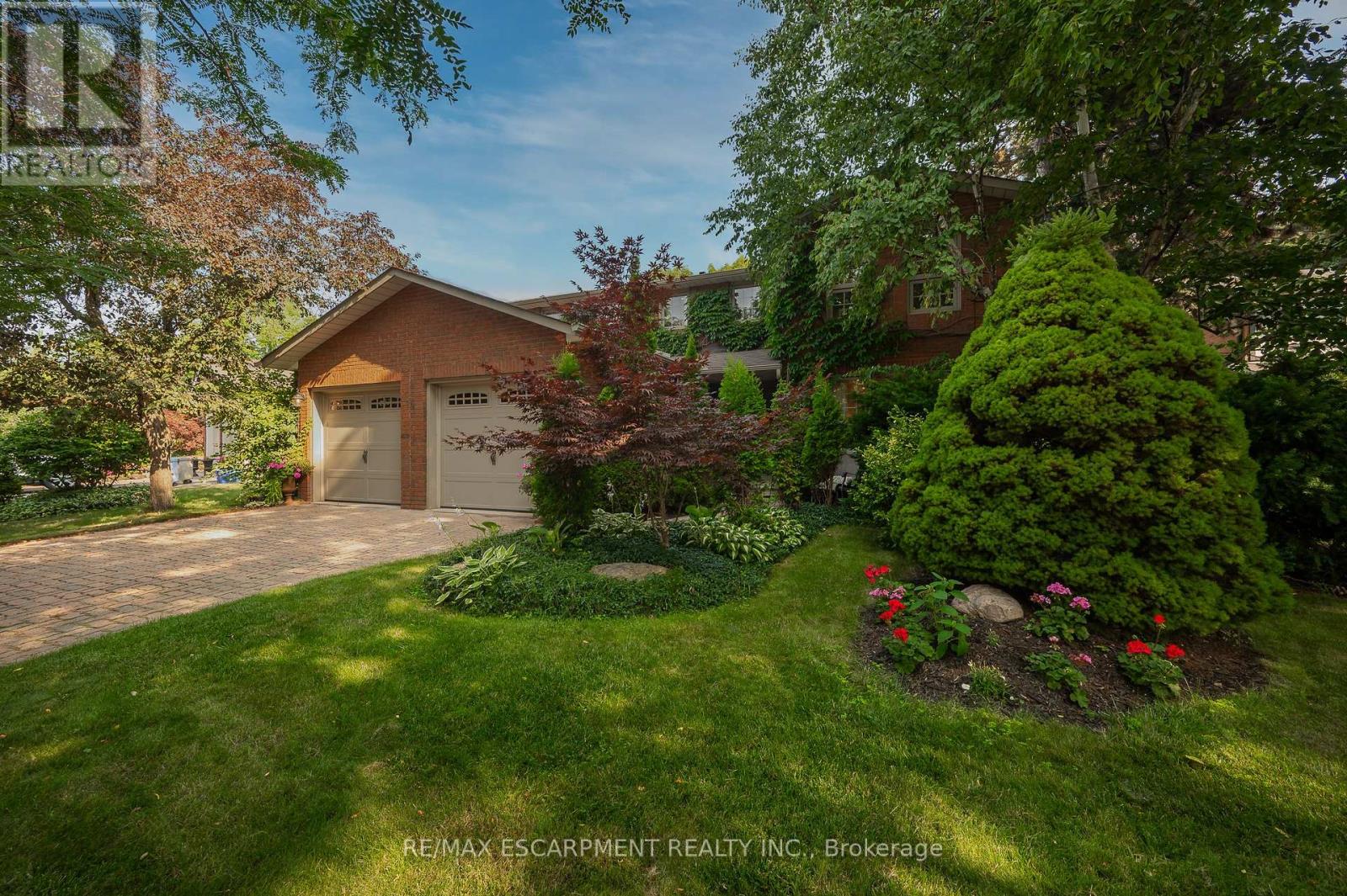 Photo 3 of 1355 Edgeware Road, Oakville ON