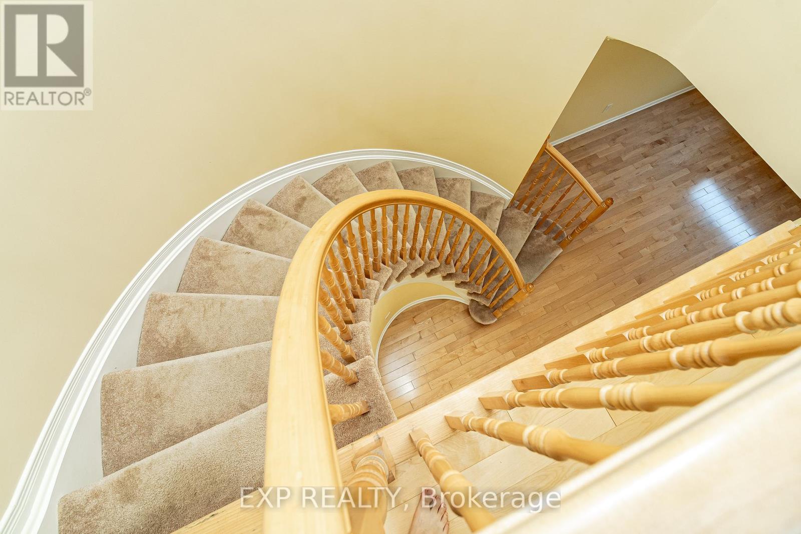 Photo 33 of 611 Braecreek Avenue, Ottawa ON