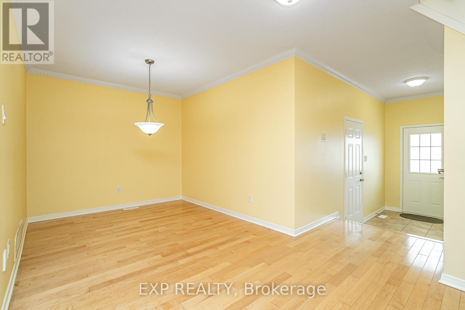 Photo 32 of 611 Braecreek Avenue, Ottawa ON