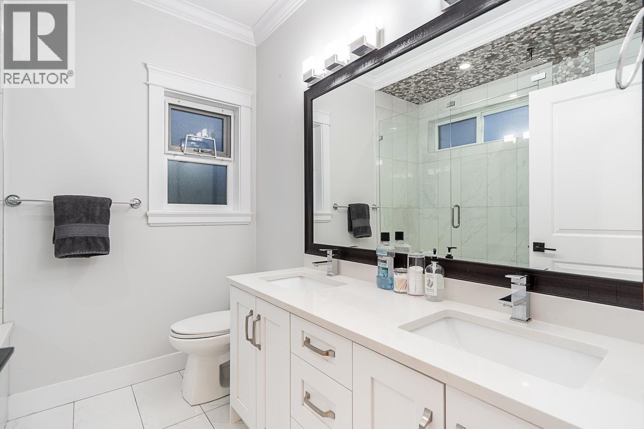 Photo 7 of 89 Warwick Avenue, Burnaby BC