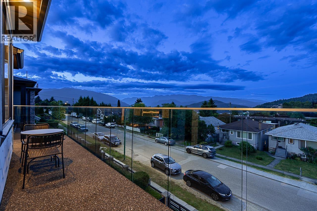 Photo 23 of 89 Warwick Avenue, Burnaby BC
