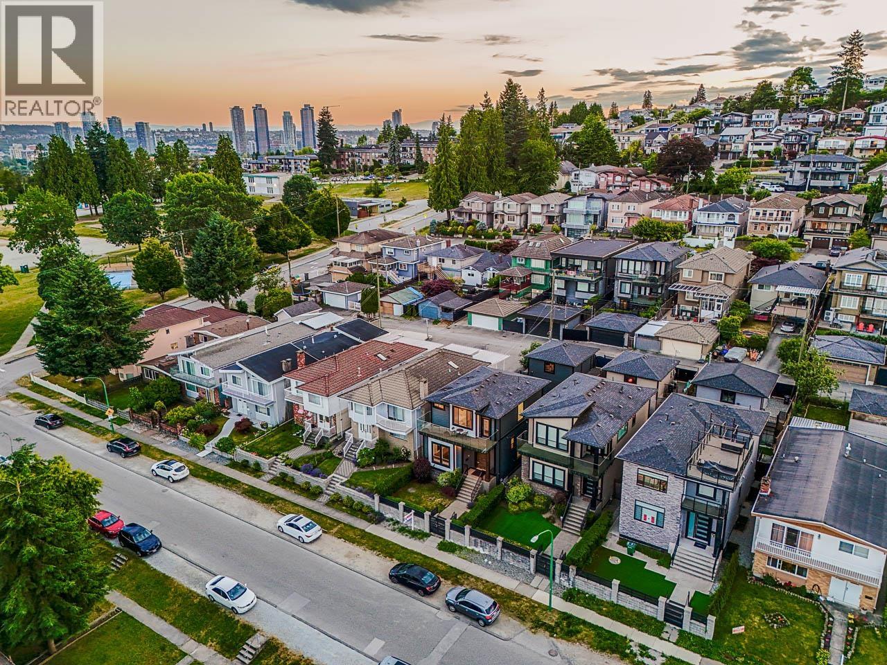 Photo 31 of 89 Warwick Avenue, Burnaby BC