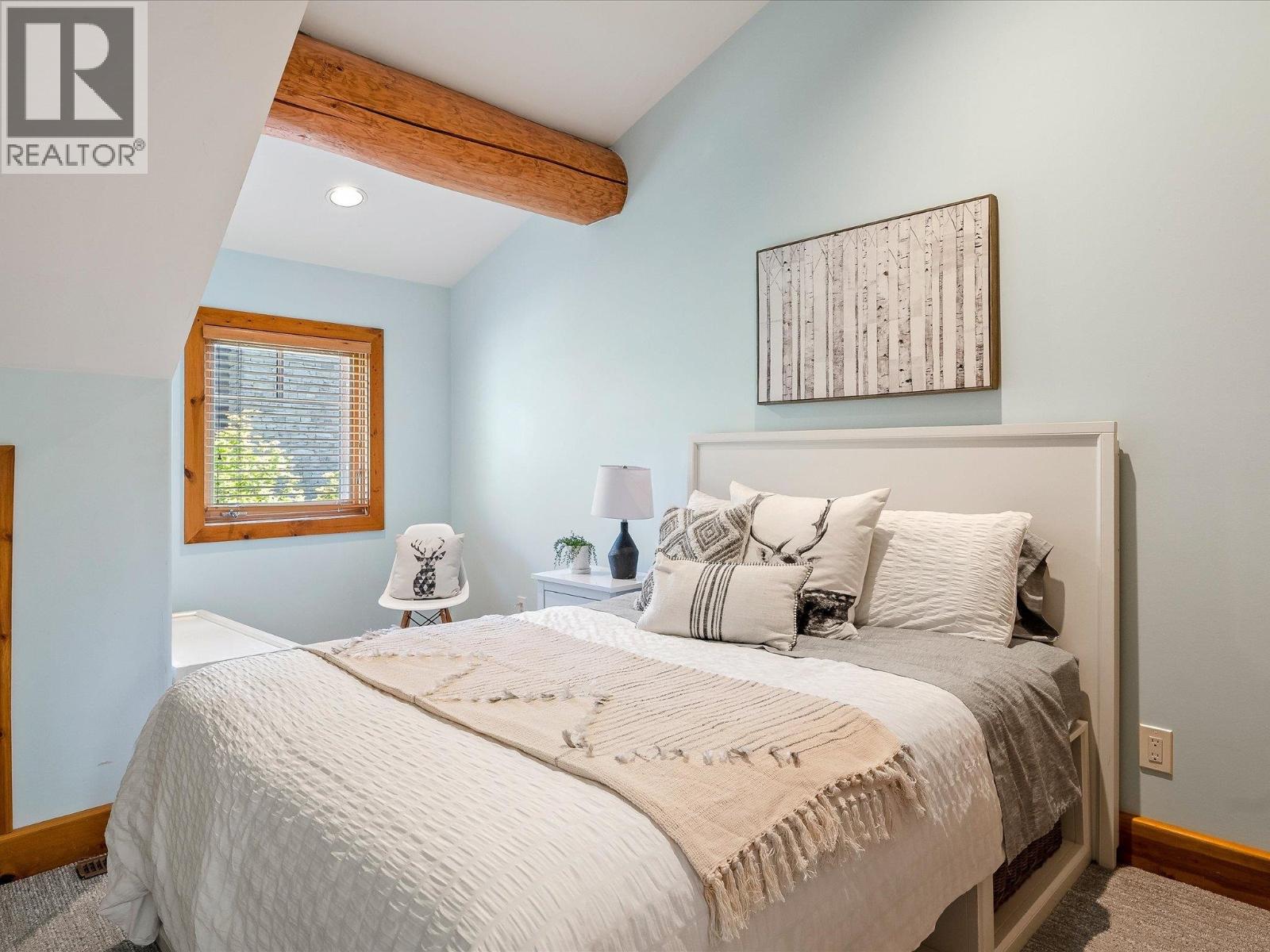 8148 MUIRFIELD CRESCENT, Whistler