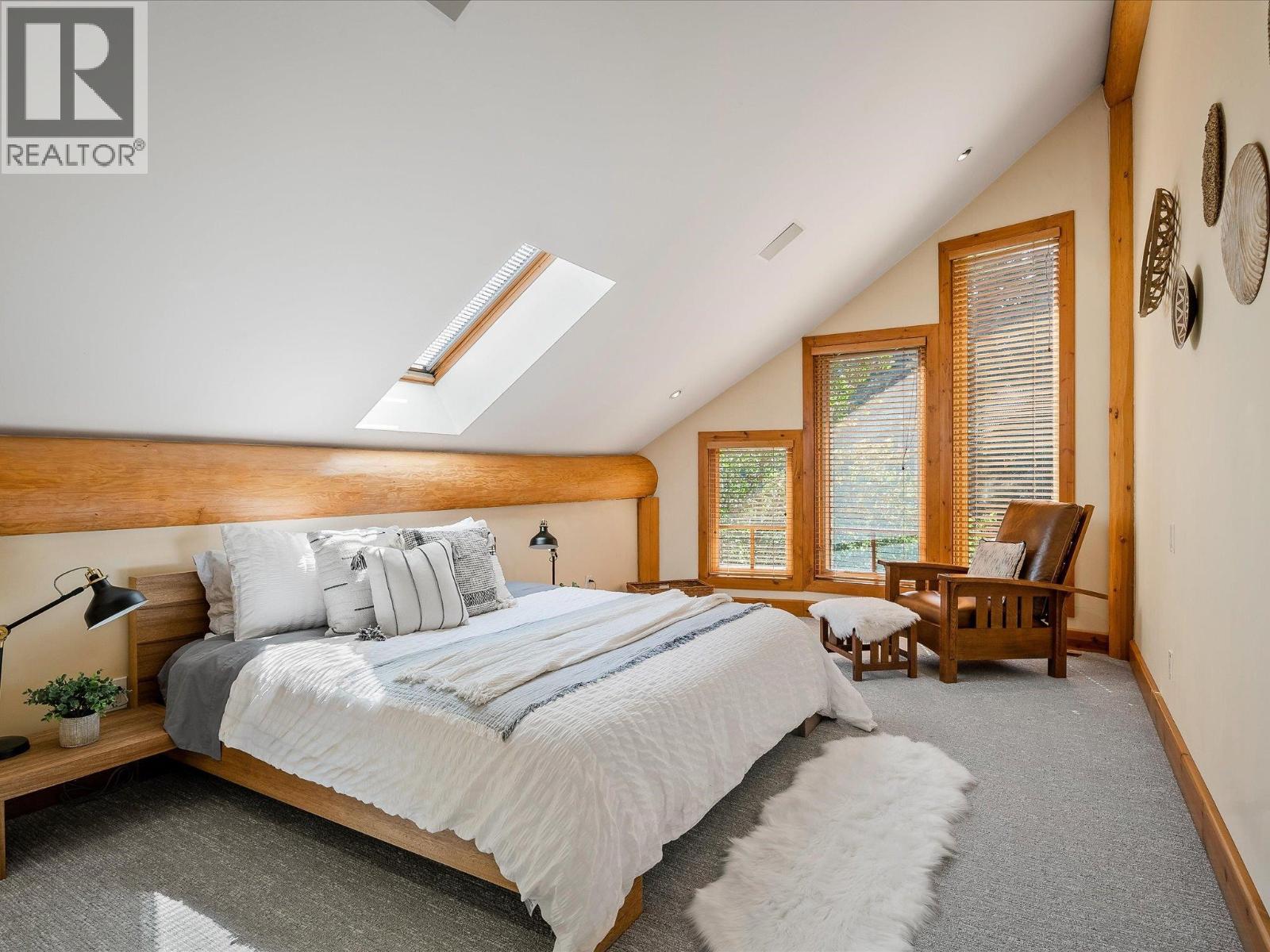 8148 MUIRFIELD CRESCENT, Whistler