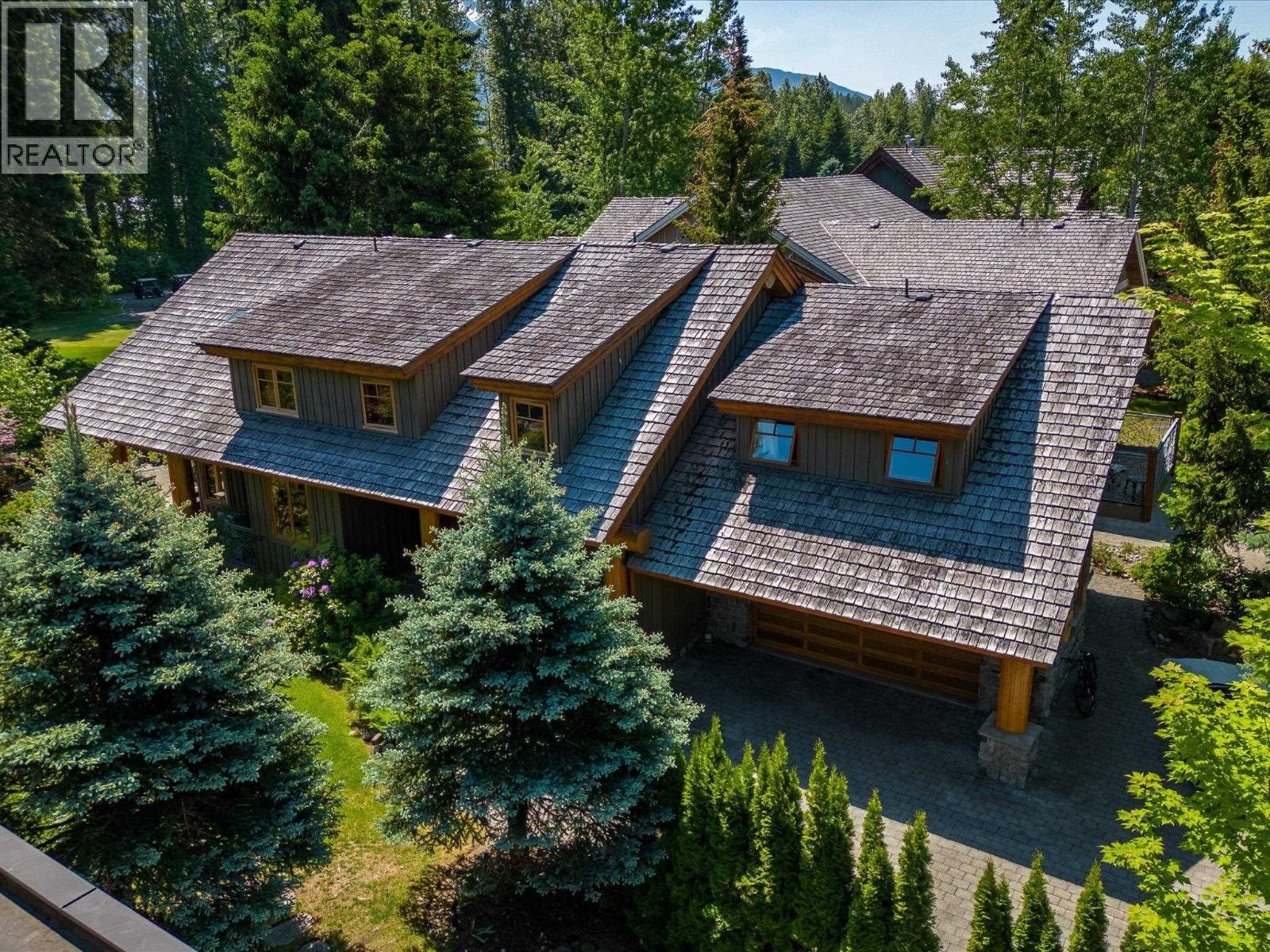 8148 MUIRFIELD CRESCENT, Whistler