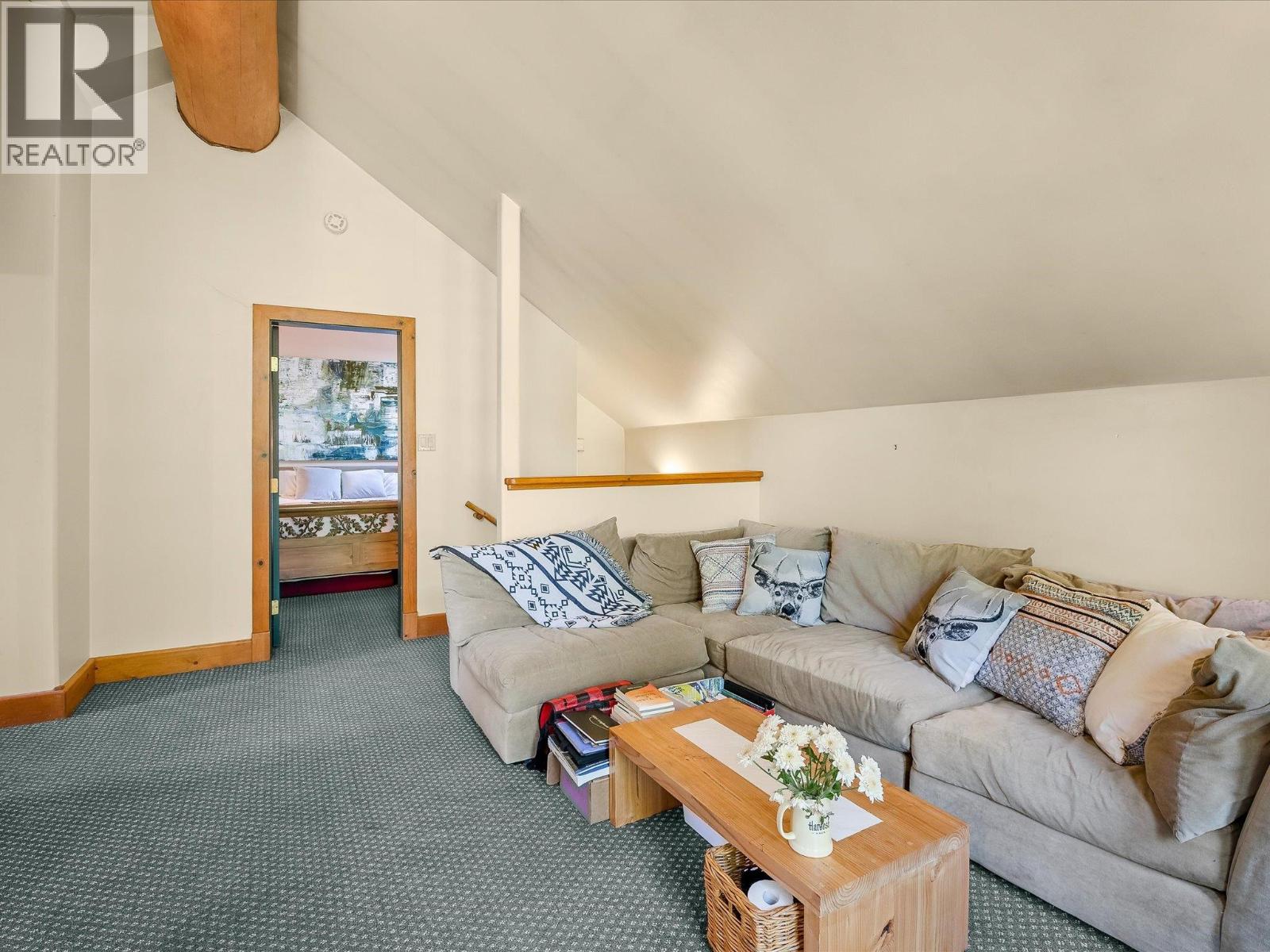 8148 MUIRFIELD CRESCENT, Whistler