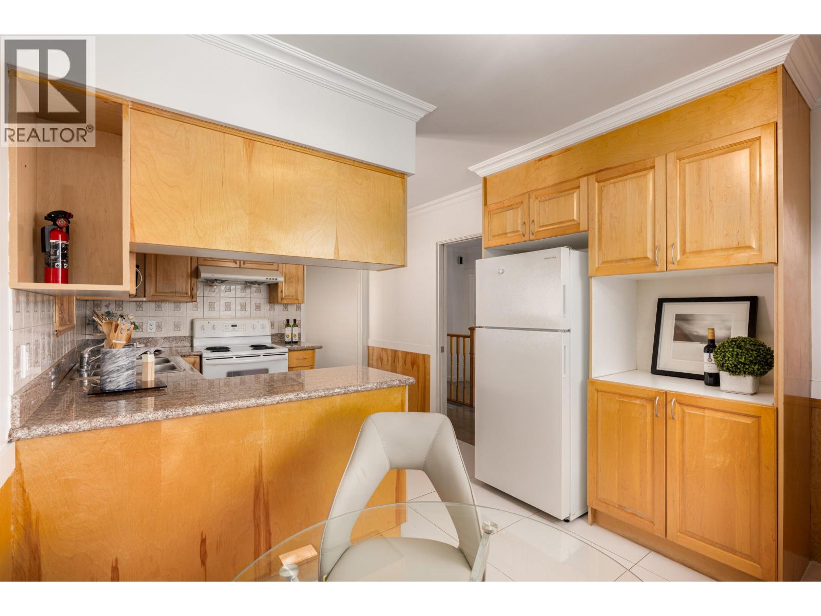 Photo 29 of 8119 Cartier Street, Vancouver BC