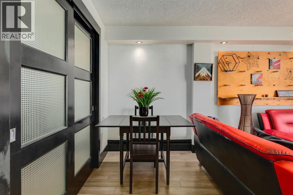 Single Family House for Sale in    Street SW Bankview Calgary 