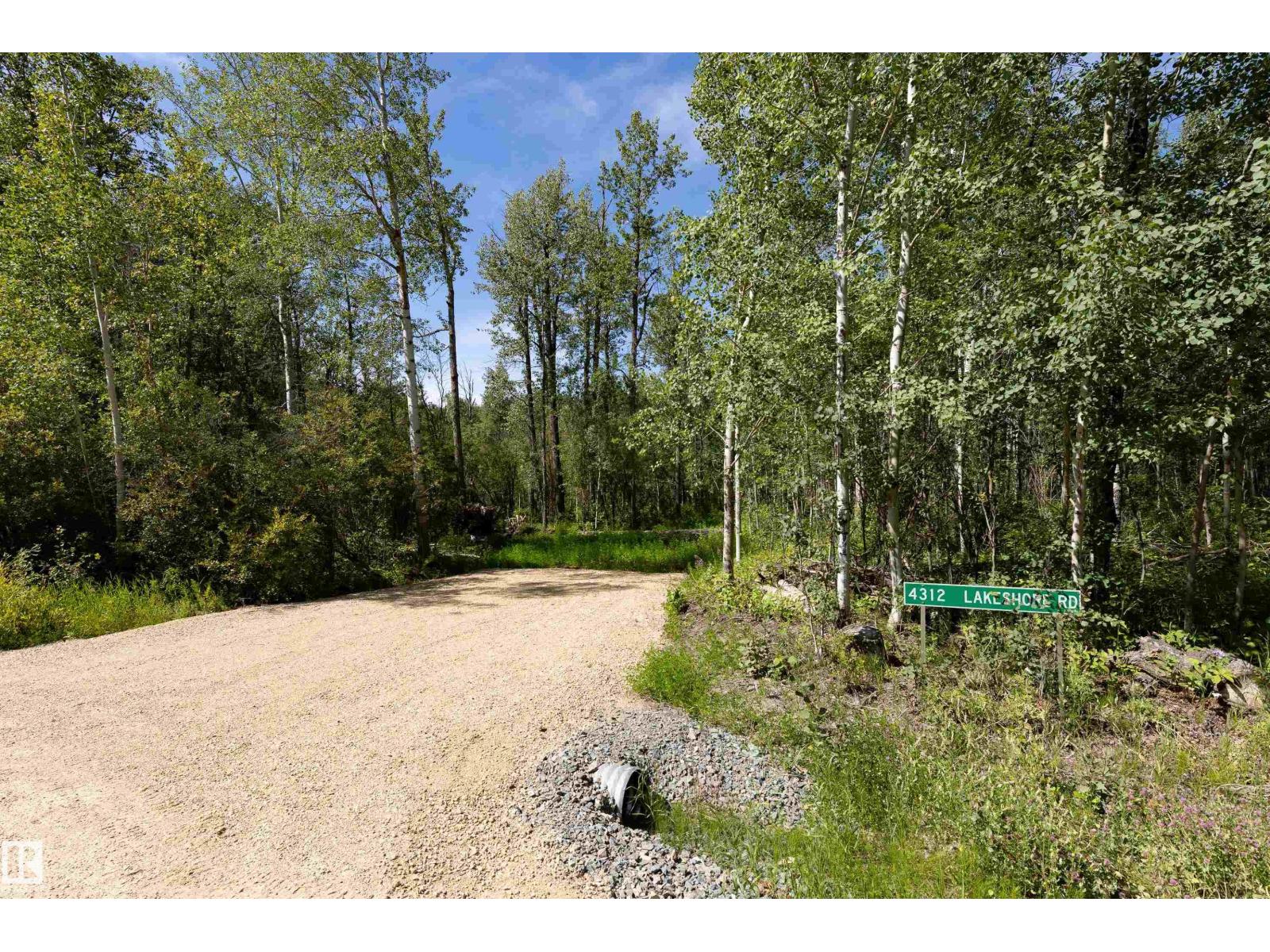 Photo 3 of 4312 Lakeshore Rd, Rural Parkland County AB