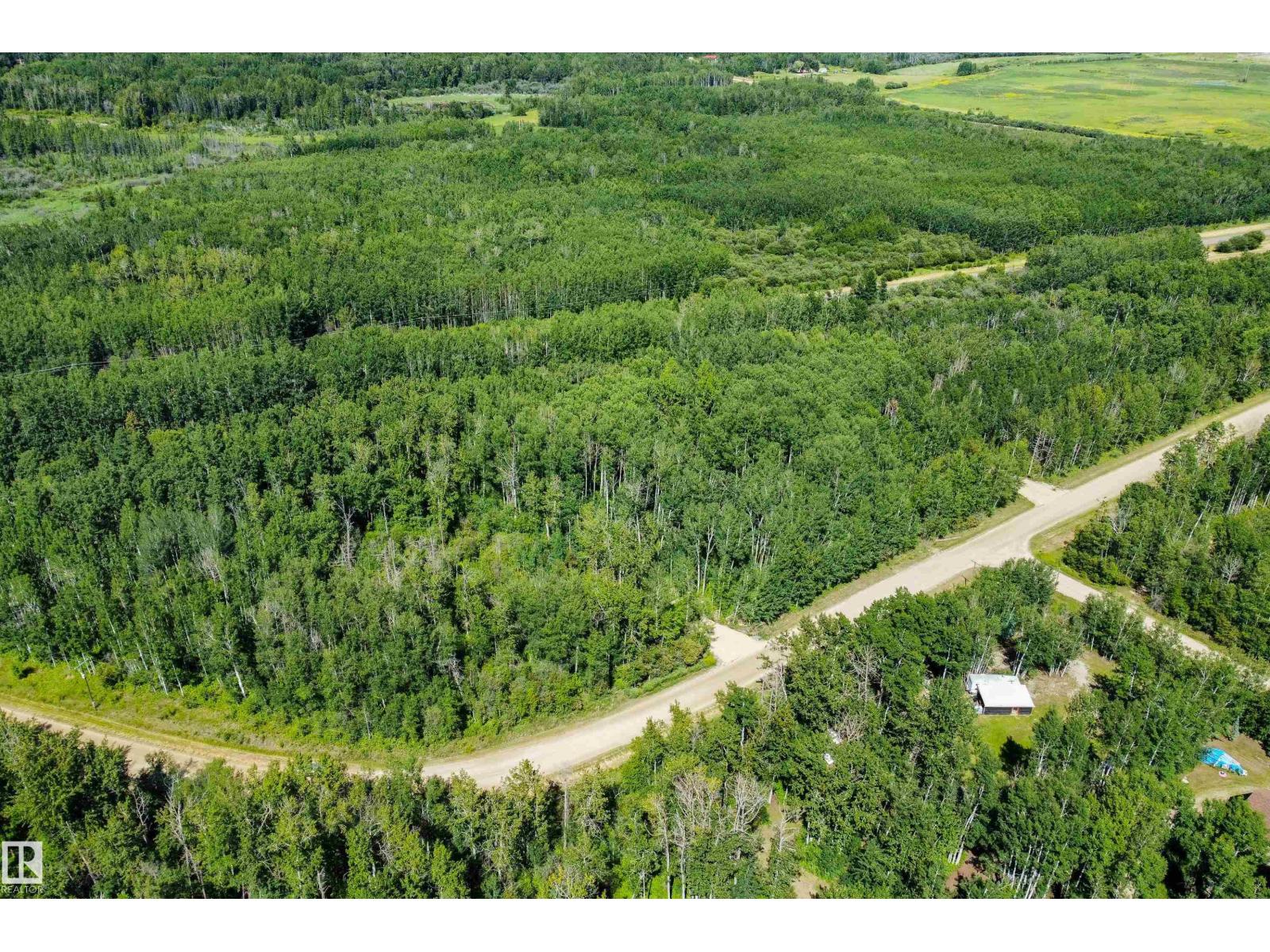 Photo 1 of 4312 Lakeshore Rd, Rural Parkland County AB