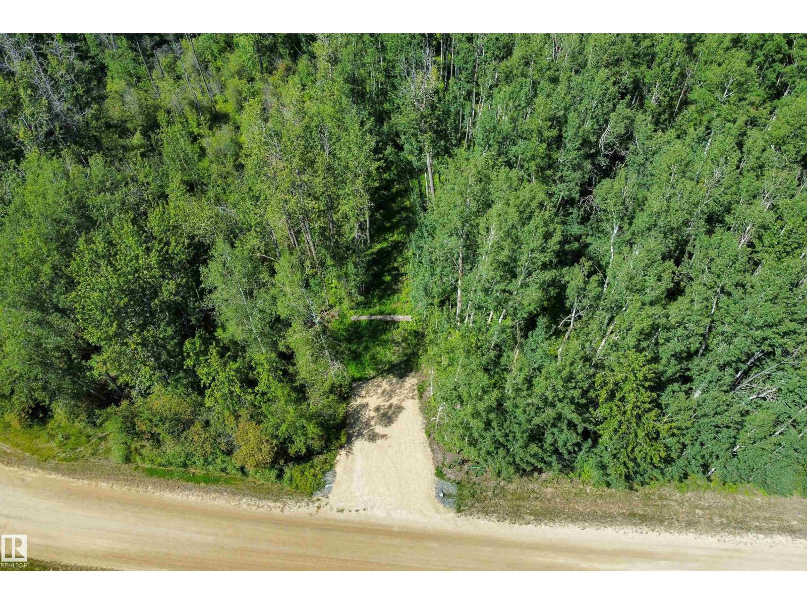 Photo 13 of 4312 Lakeshore Rd, Rural Parkland County AB