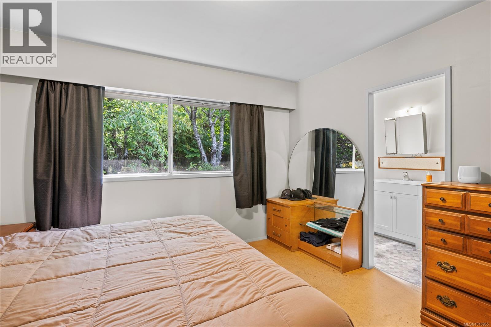 Photo 4 of 3681 Place Rd, Nanaimo BC