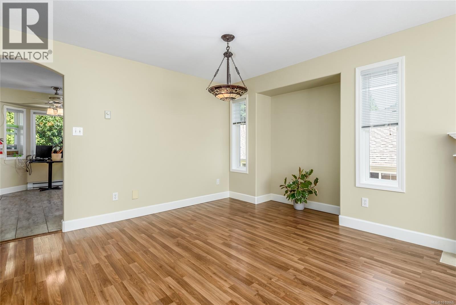 2084 Anna Pl, Courtenay