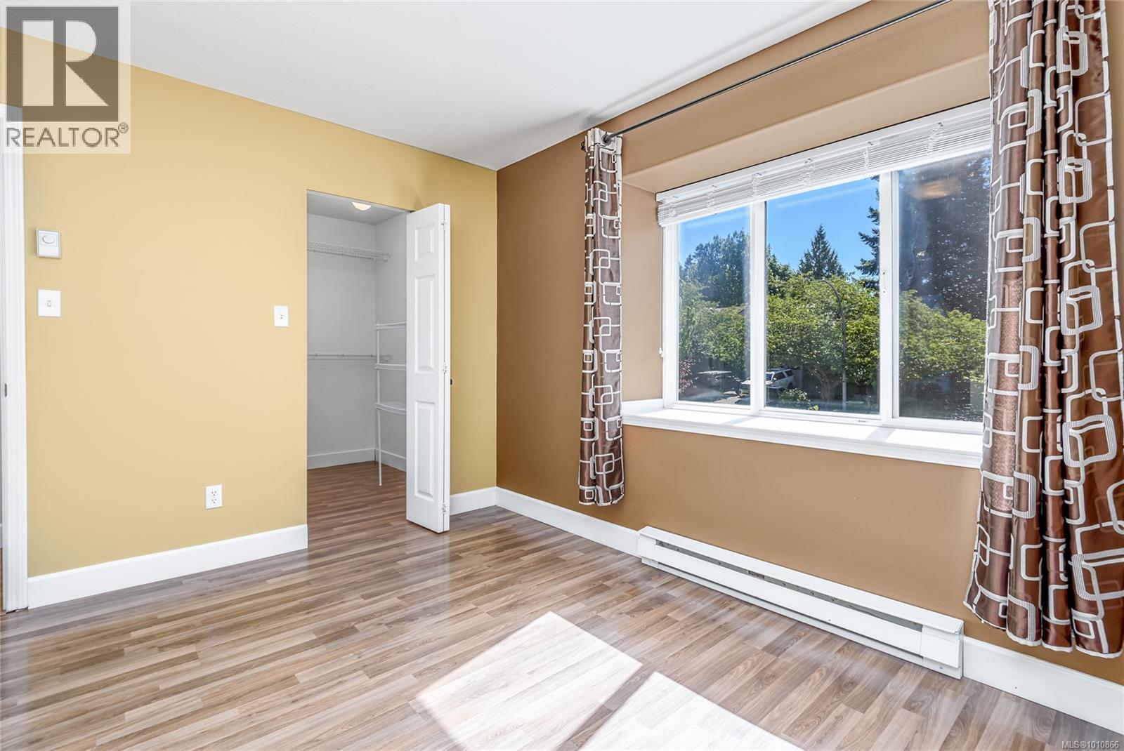 2084 Anna Pl, Courtenay