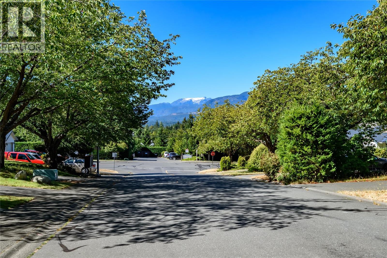 2084 Anna Pl, Courtenay