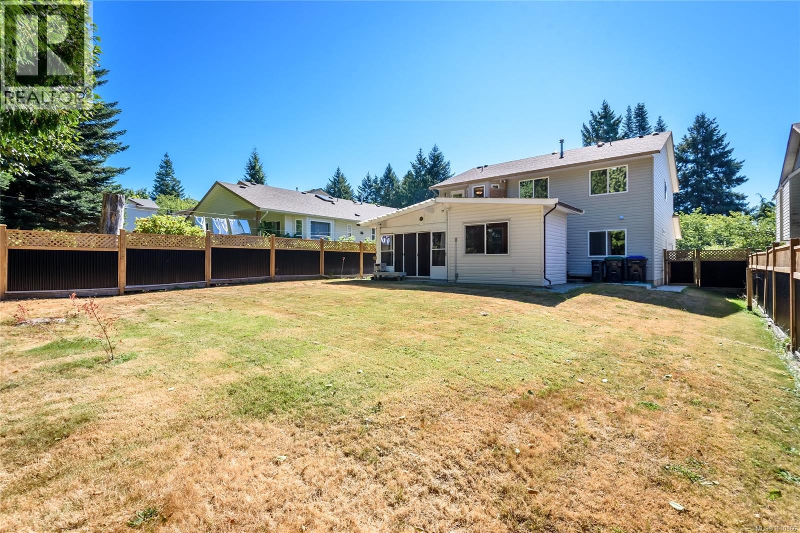 2084 Anna Pl, Courtenay