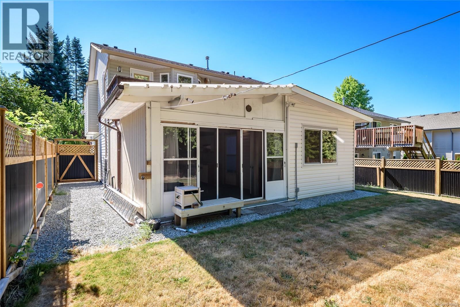 2084 Anna Pl, Courtenay