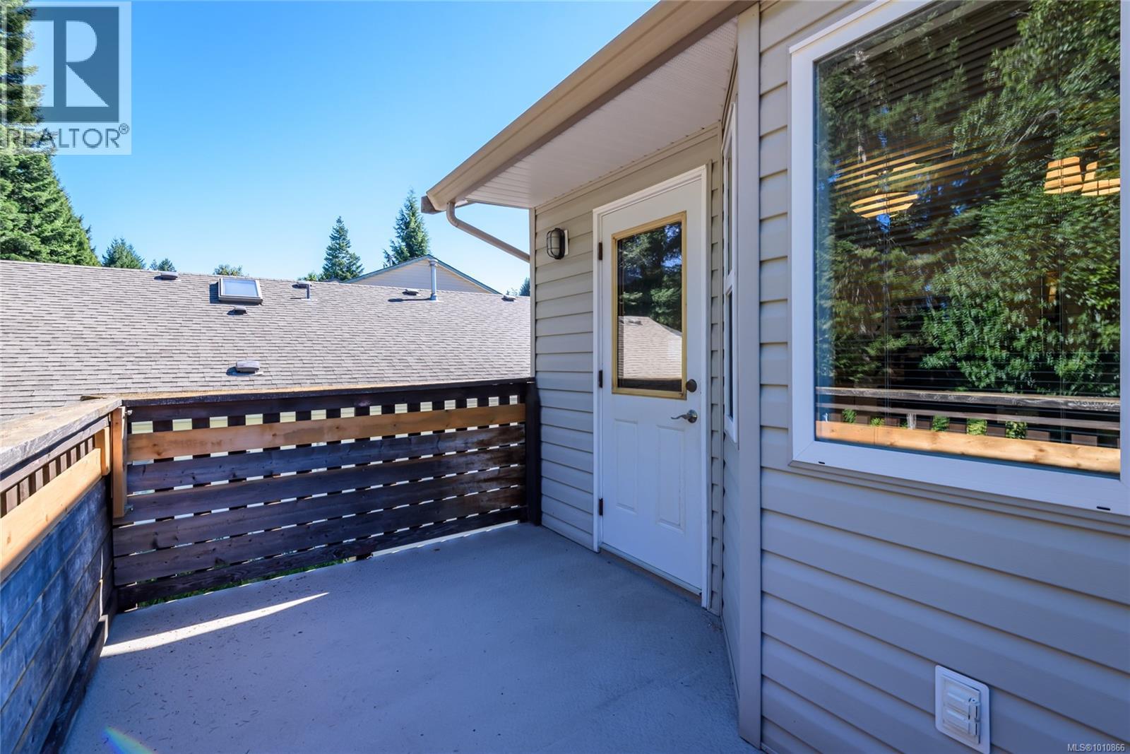 2084 Anna Pl, Courtenay