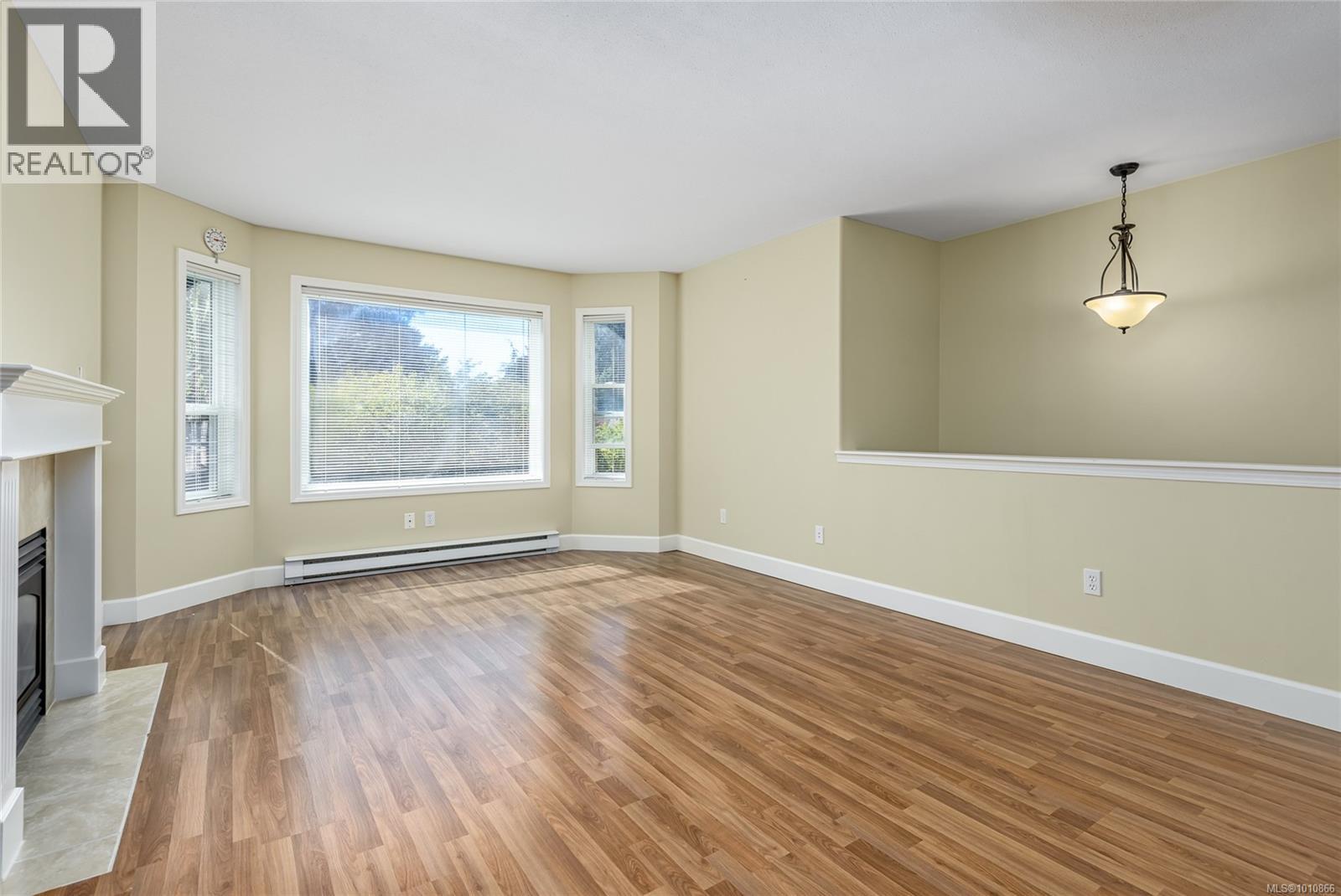 2084 Anna Pl, Courtenay