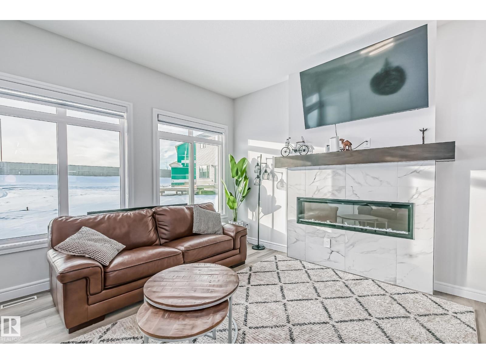 Photo 25 of 9620 230 St Nw, Edmonton AB