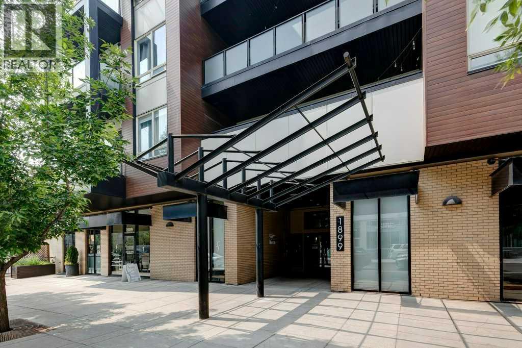 Single Family House for Sale in    Street NW Montgomery Calgary 