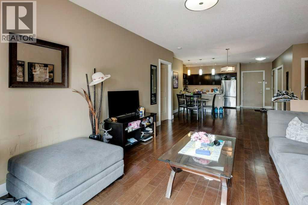 Single Family House for Sale in    Street NW Montgomery Calgary 