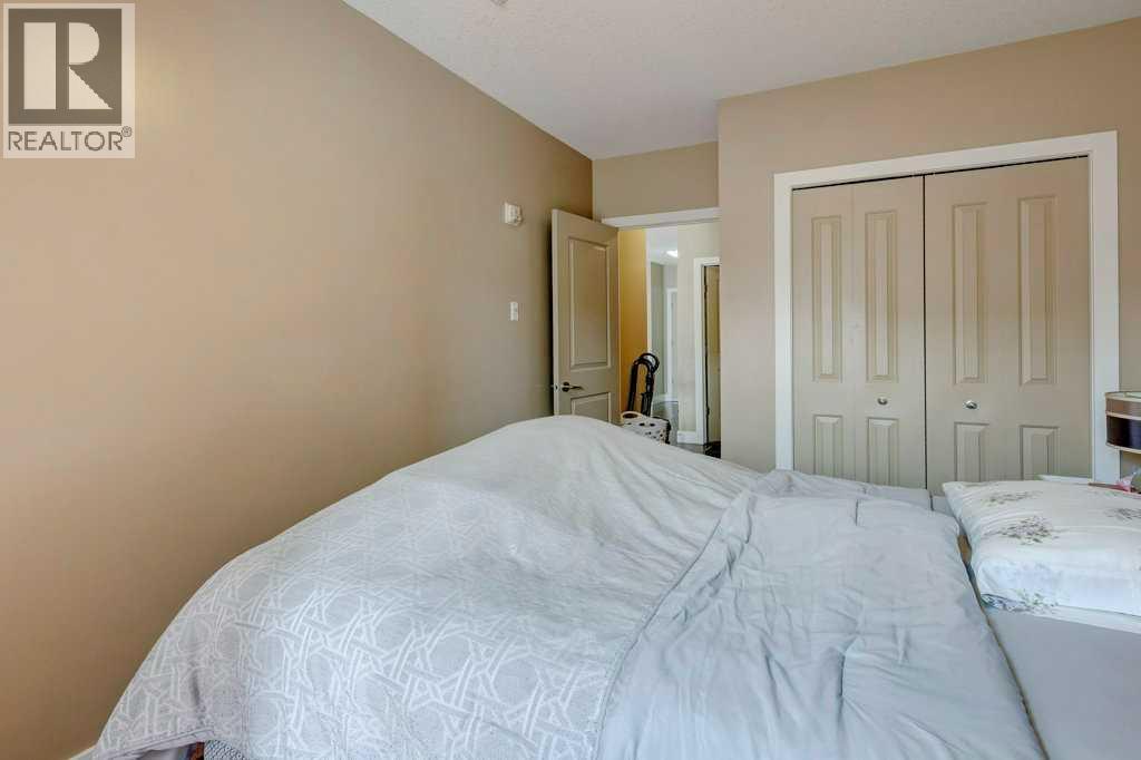 Single Family House for Sale in    Street NW Montgomery Calgary 
