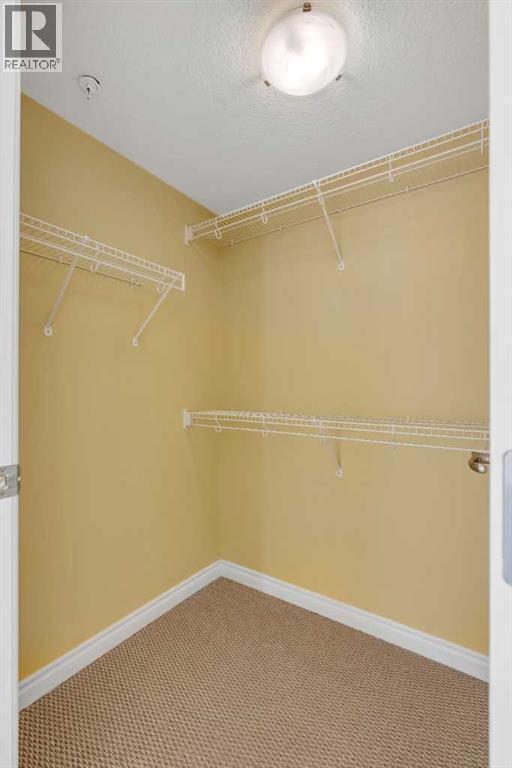 Single Family House for Sale in    Avenue SW Palliser Calgary 