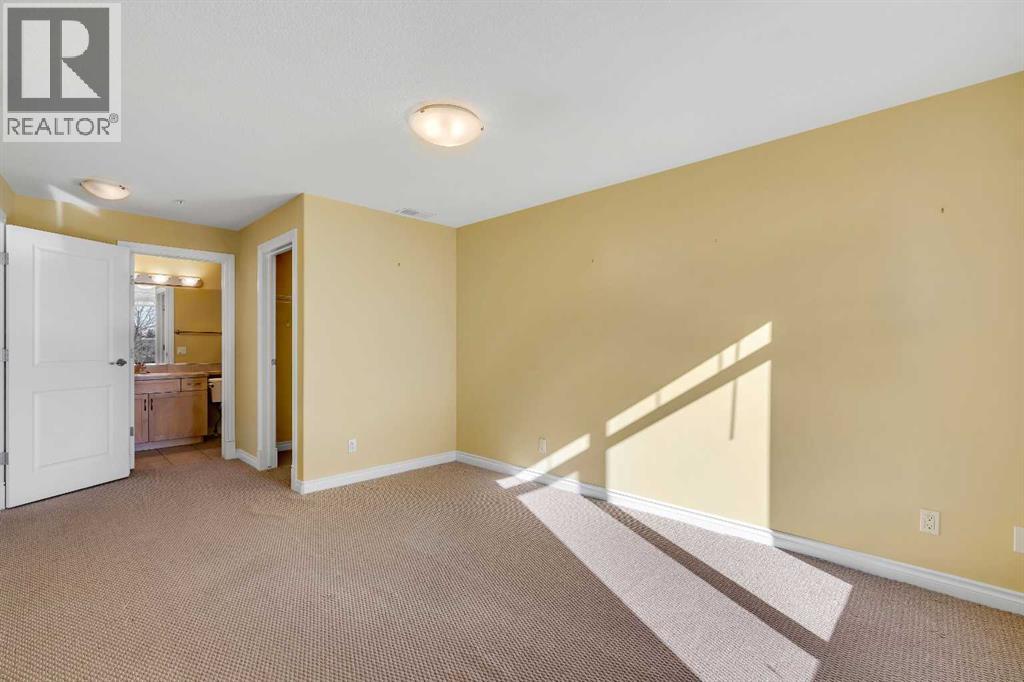 Single Family House for Sale in    Avenue SW Palliser Calgary 
