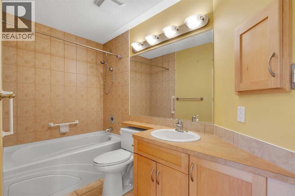 Single Family House for Sale in    Avenue SW Palliser Calgary 